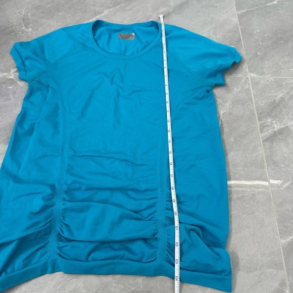 Women’s Athleta Fastest Track Tee Short Sleeve Workout Athletic Top Size Large - Picture 15 of 16